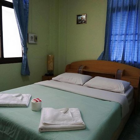 Celtic Inn Guest House Hua Hin Exterior photo